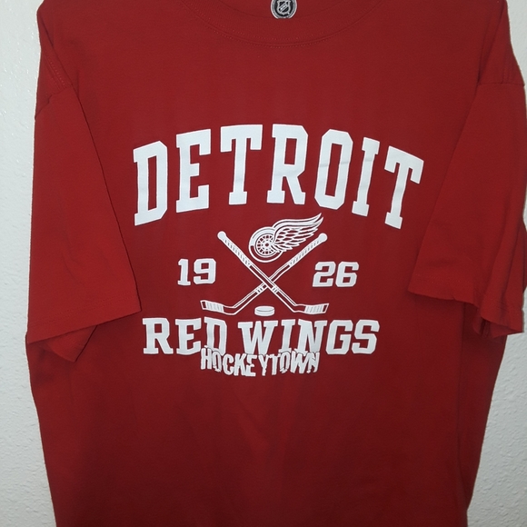 NHL Detroit Red Wings Men's Shirt - Picture 7 of 11